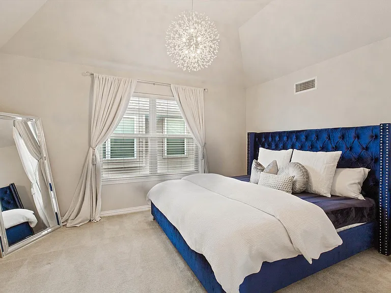 8720 Devonshire Dr — Photo 27