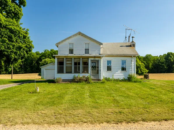 2851 N Dancer Rd, Dexter, MI 48130