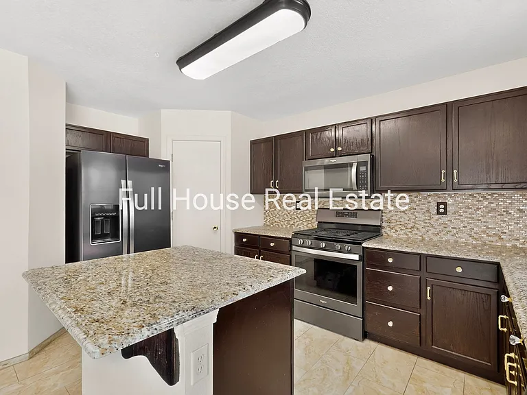 7320 Quartzite Ave NW — Photo 8