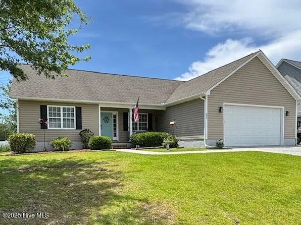 602 Flybridge Lane, Beaufort, NC 28516