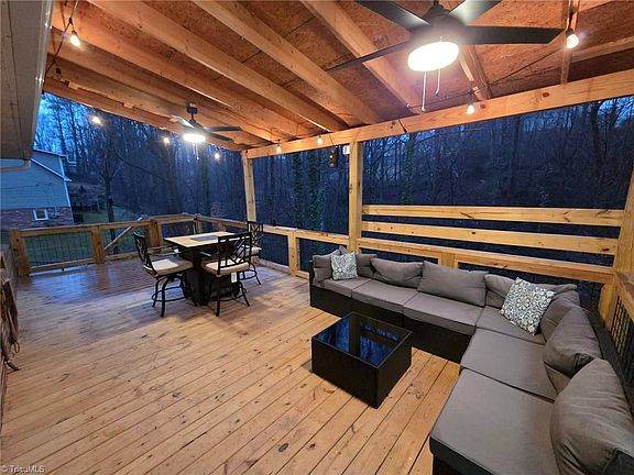 4th image of 1542 Overlook Dr