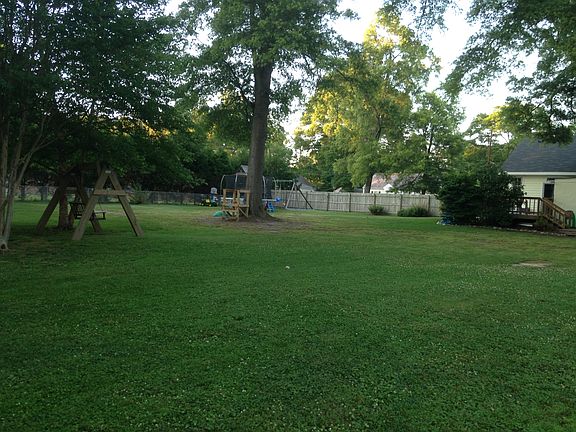 Spacious private backyard