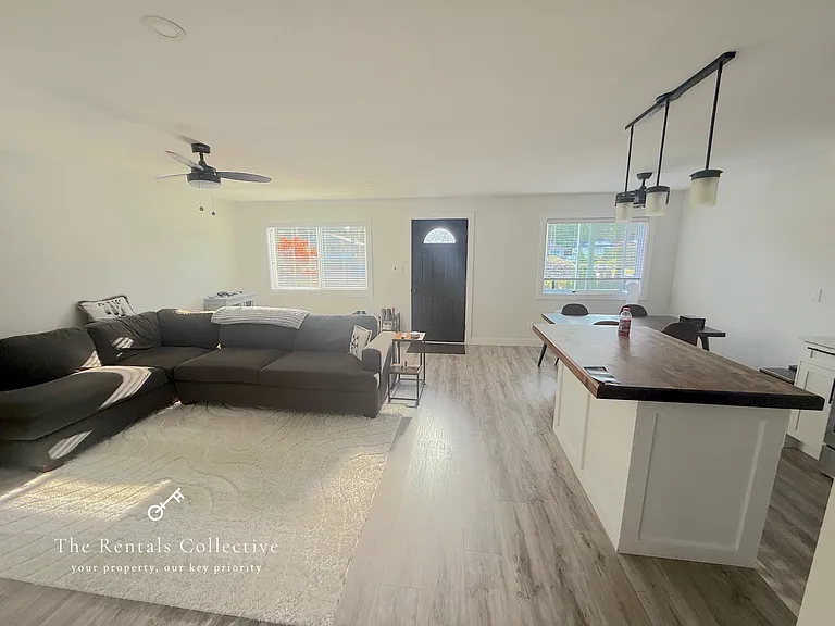 3758 Sefton St — Photo 4