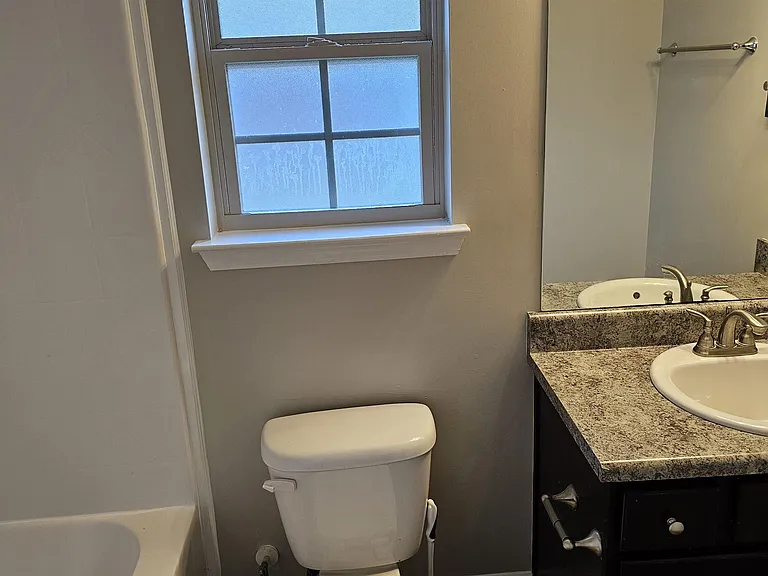 228 Hillcrest Dr — Photo 9