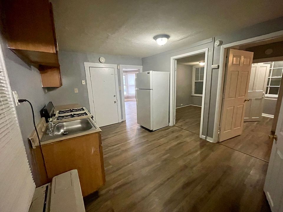 1st image of 21 Sargent St #1