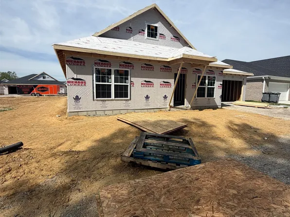 6703 Palm Dr, Evansville, IN 47715