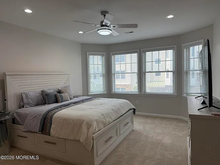 22 Cooper Ave #207 — Photo 8