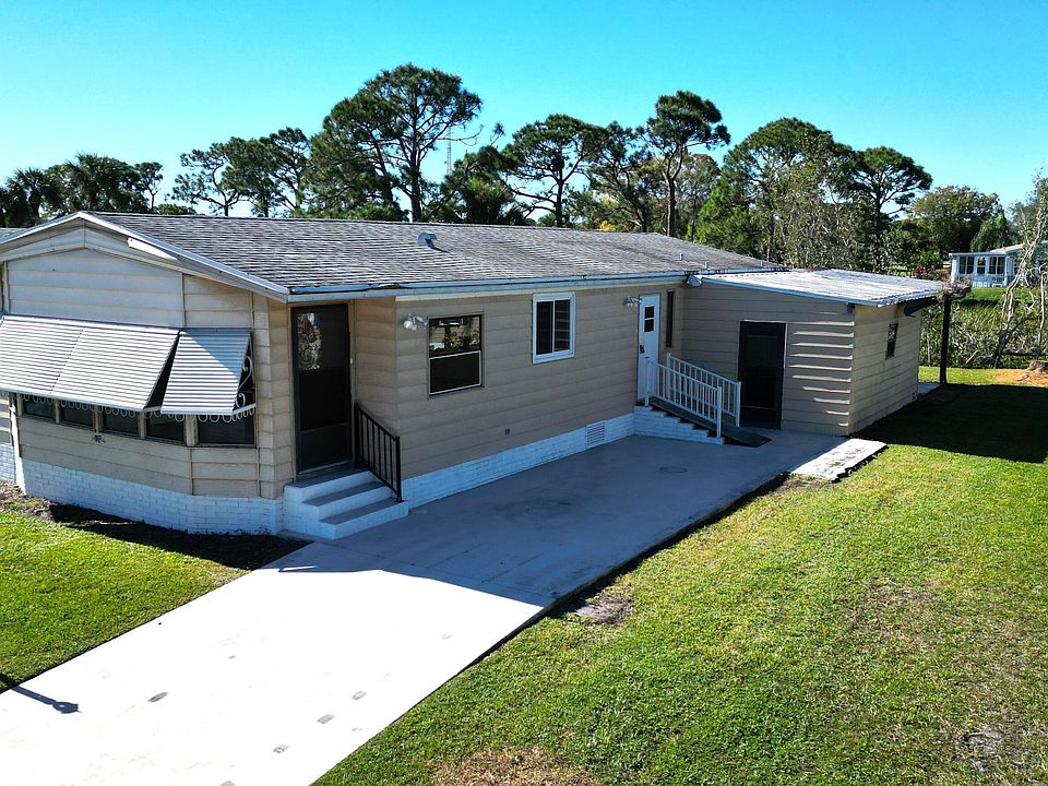 1st image of 8164 Buckthorn Circle