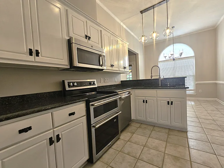 309 Burgamy Way — Photo 8