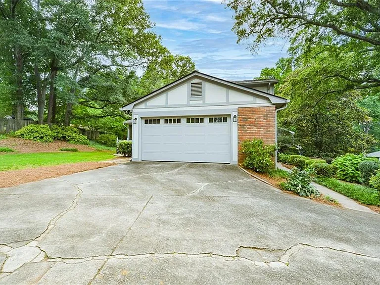 435 Stonebridge Dr — Photo 44