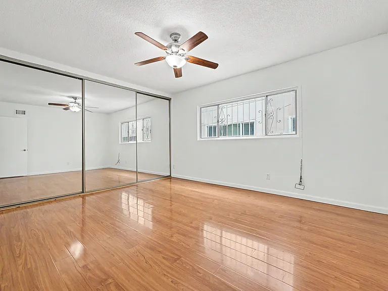 1036 S Bedford St #2 — Photo 9