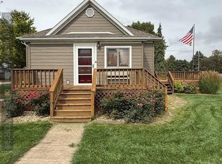 424 1st St, Hordville, NE 68846