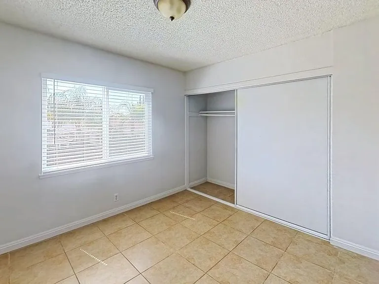 13677 Golden Eagle Ct — Photo 9