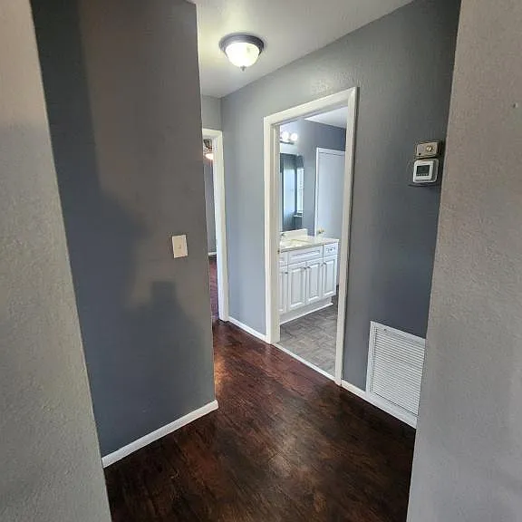 3985 Avanti Cir — Photo 10