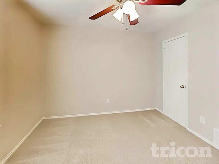 6625 Old Whitley Rd — Photo 16
