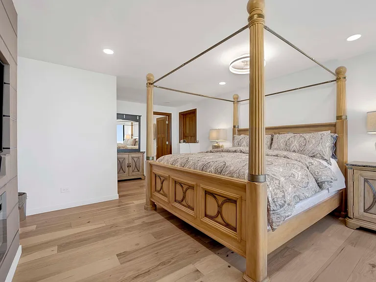 155 N Harbor Dr #212-213 — Photo 16
