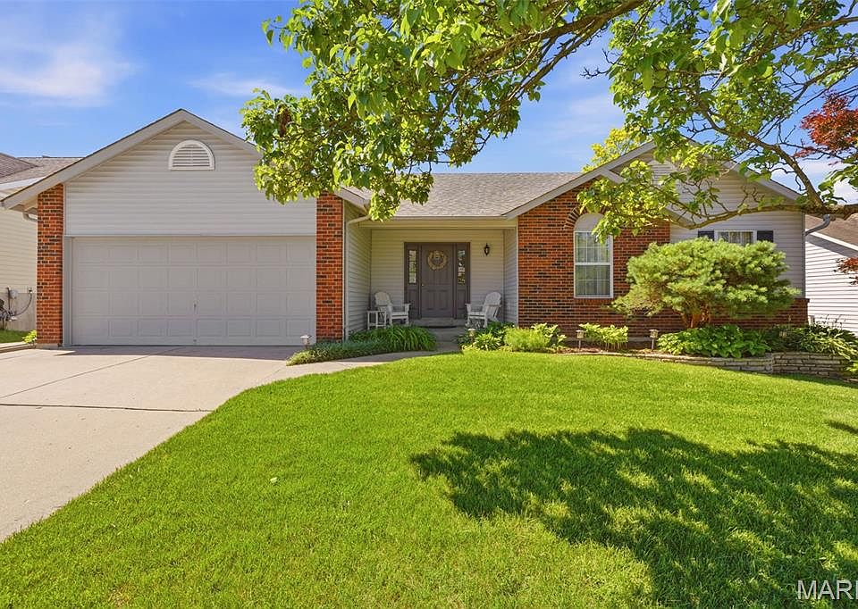 1st image of 434 Lantana Ln
