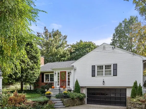 20 Highland St, Dedham, MA 02026