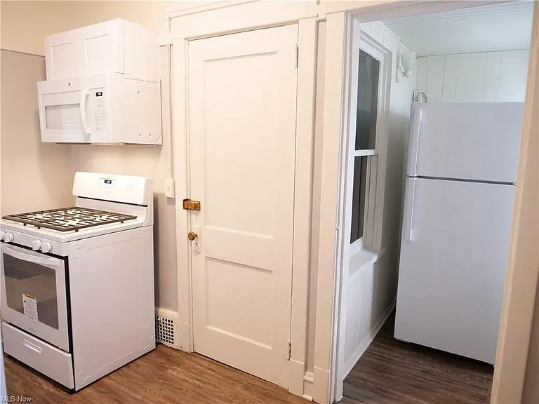 1290 Gladys Ave #2 — Photo 19