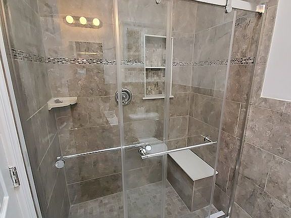5th image of 13243 87th St