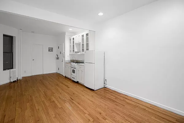 Rented by Brown Harris Stevens | media 2