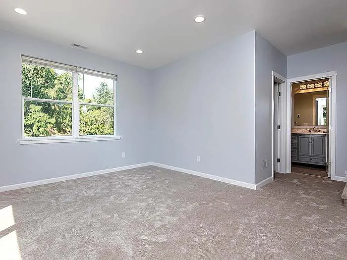 57th Ave S, Tukwila — Photo 3