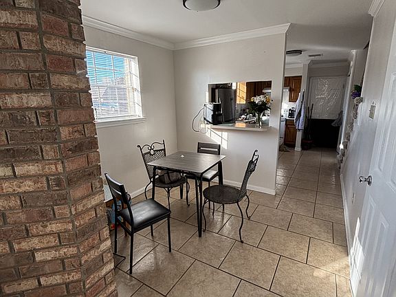 4th image of 323 Deckbar Ave APT 202