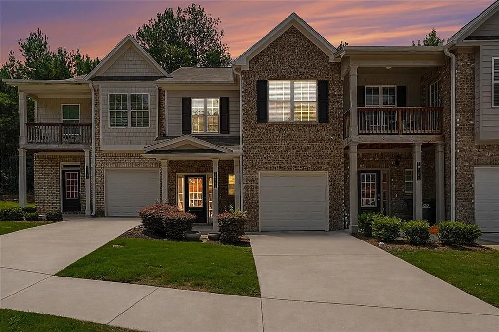 3 bed, 2.5 bath, 1628 sqft, $1,850 — Photo 1