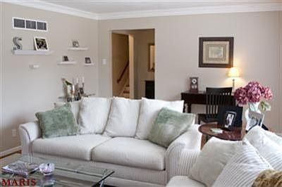 5th image of 5 Flower Hill Dr