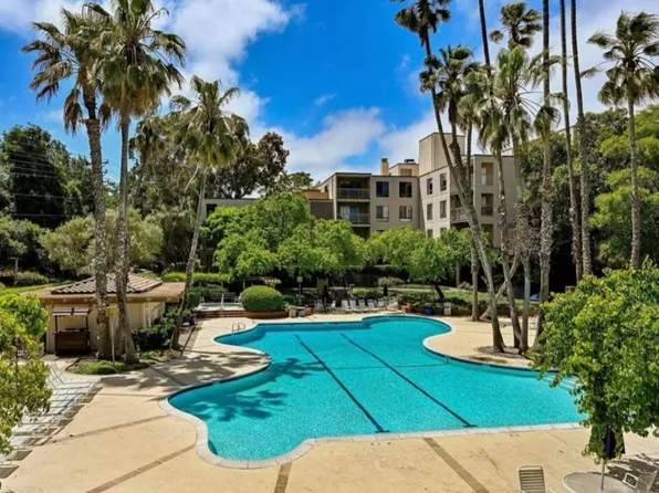 300 N Civic Dr APT 403, Walnut Creek, CA 94596