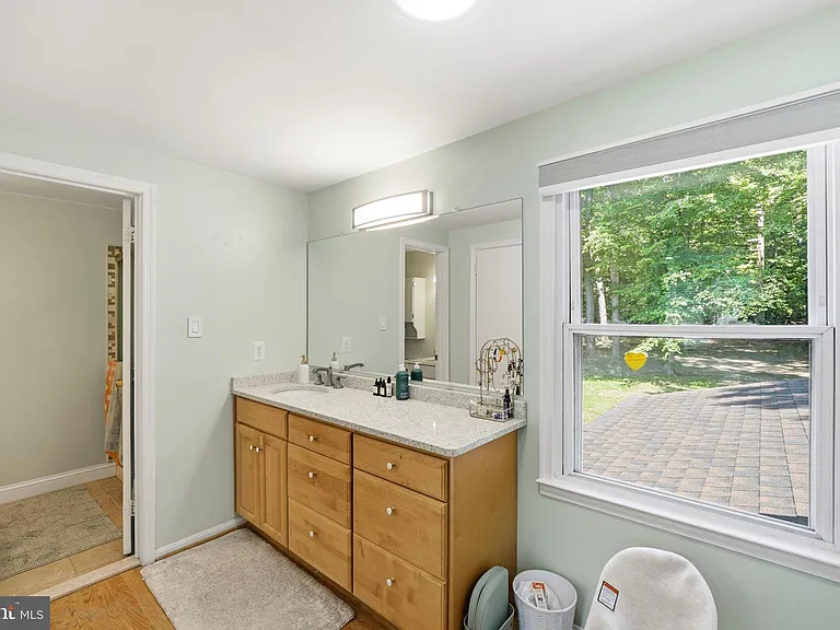 15336 Baileys Ln — Photo 9