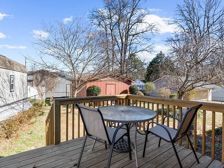 40 Blythewood Dr — Photo 17