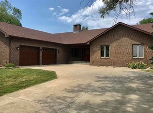 505 E Wilson St, Everly, IA 51338