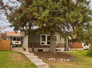 228 E Midridge Cres SE, Calgary, AB T2X 1C6