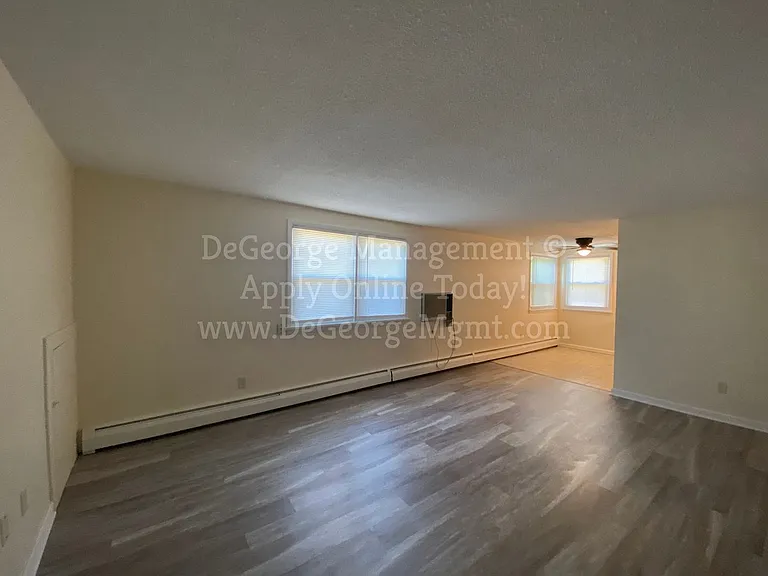 Walworth Garden Apartments — Photo 27