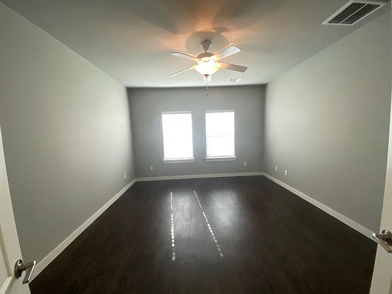 17612 Hampton Park Dr #B — Photo 23