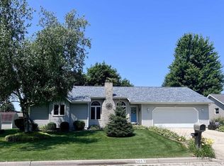 2017 Meadowlark Dr, Janesville, WI 53546