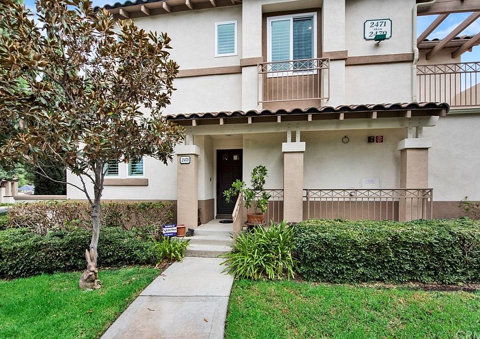 1st image of 2471 Sunningdale Dr