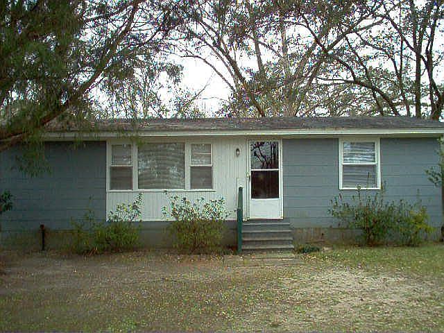 Great for first time buyer or investor