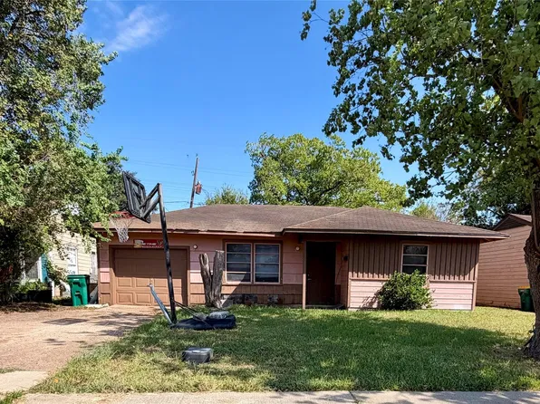 1025 Finfrock St, Pasadena, TX 77506