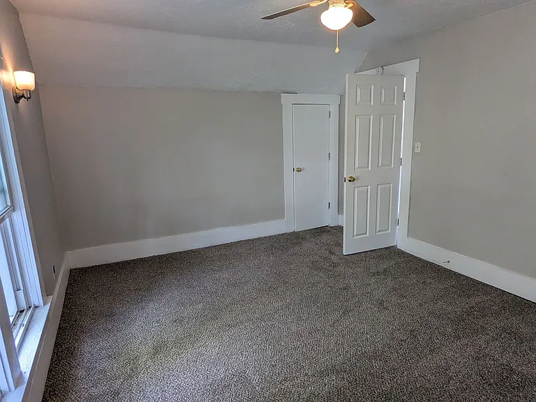1447 Shriver Ave NE — Photo 13