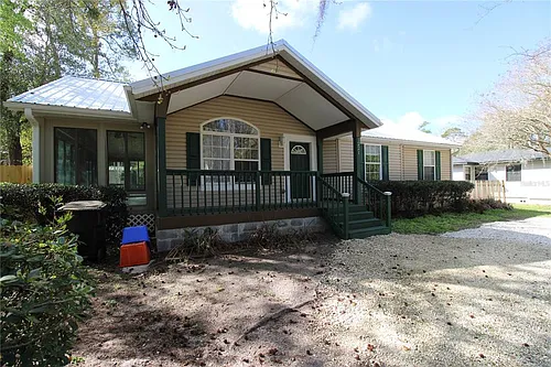 1221 NW 35th Ave Photo 1