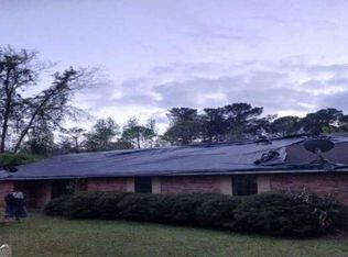 94 Roscoe Lee Cir, Wetumpka, AL 36092