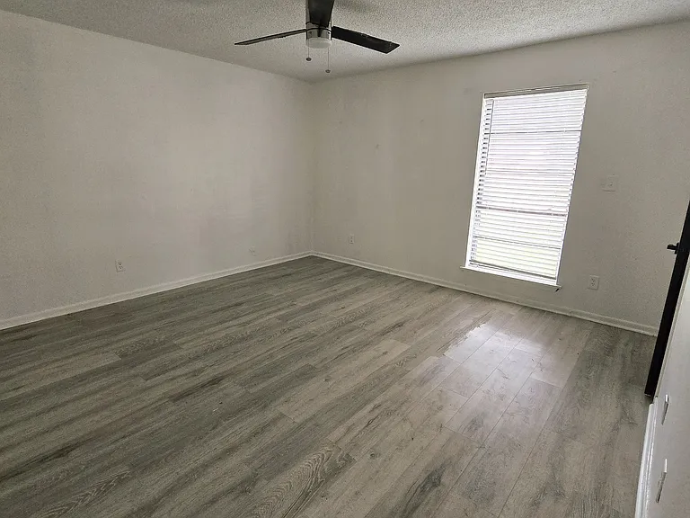 2215 Gontier Dr — Photo 8