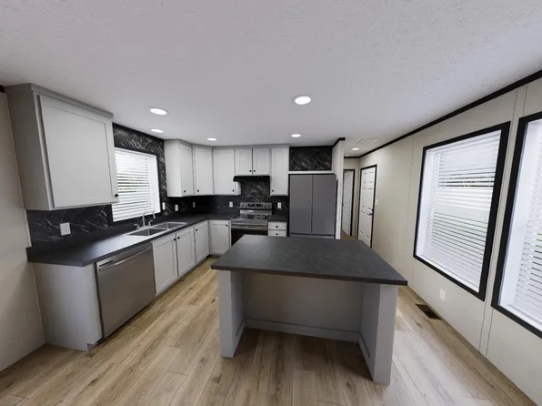 5142 Rhine Dr #16, Flint, MI 48507