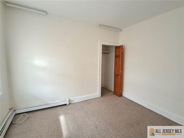 31 Obert St APT 1A