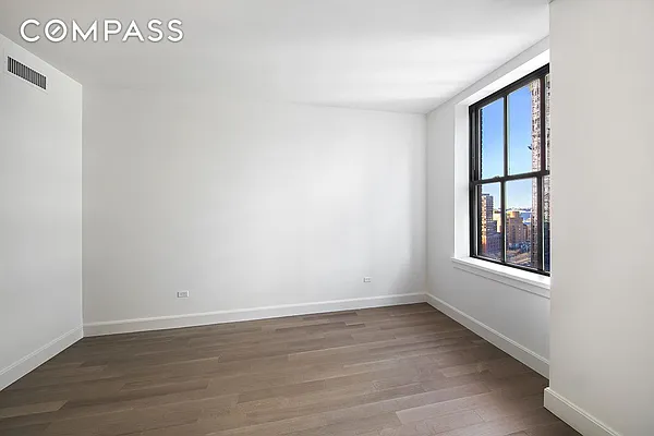 Rented by Compass | media 14