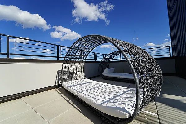 Rented by City Vista Inc | media 24