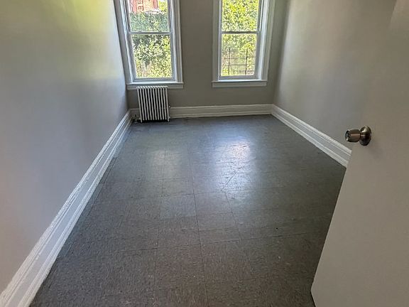 5th image of 54 Linden Ave #402D