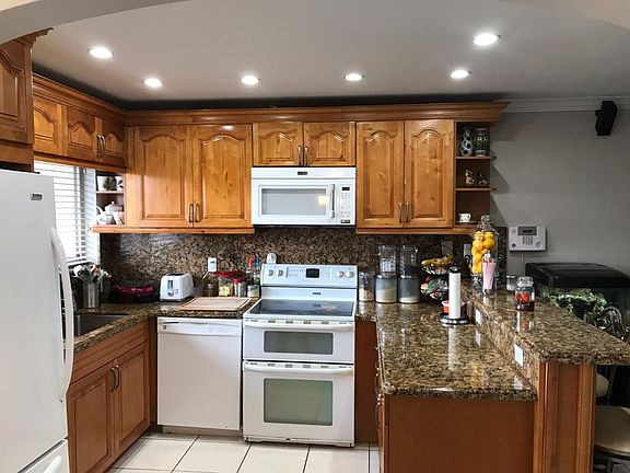 3rd image of 351 NW 82nd Ave APT 1118